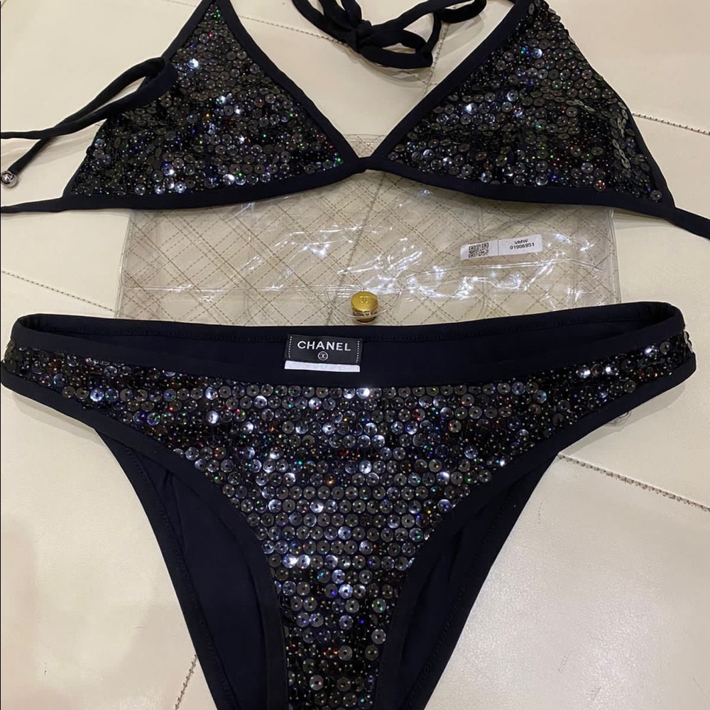 SOLD.Chanel swimsuit - Picture 2 of 16